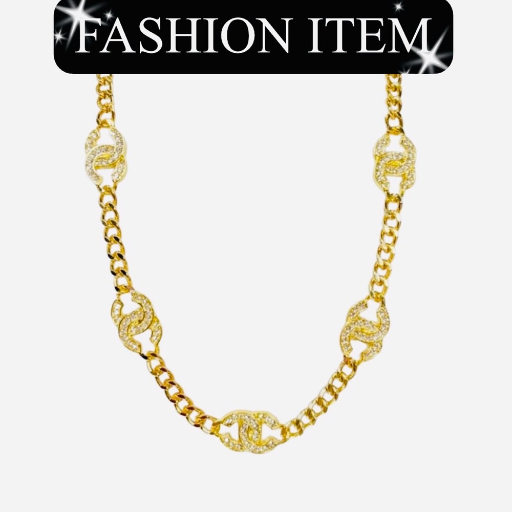 A-1FN-15: NECKLACE: Golden CC Monogram wl
Rhinestones, NWOT